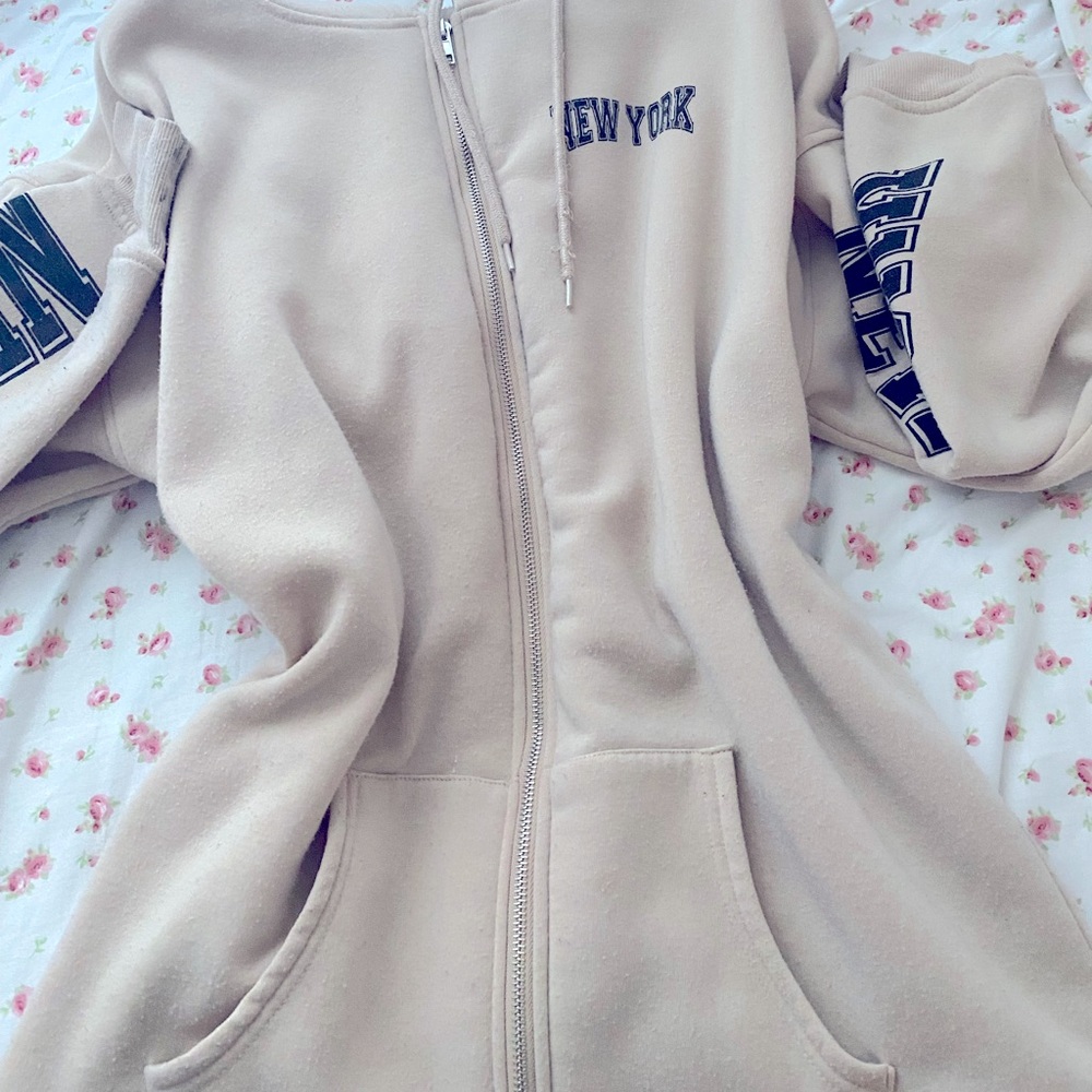 new york zip up<3